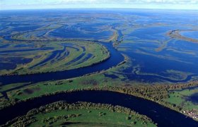 Обь - широчайшая река в России